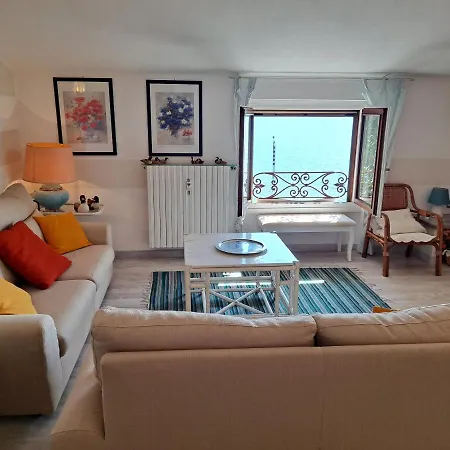 La Finestra Sul * Domaso